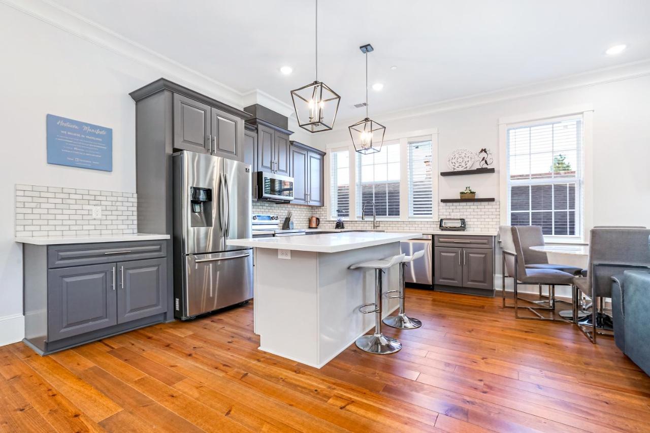 Hosteeva Chic Urban Retreat W Pool Steps To St Charles Ave And Near Bourbon St Apartment New Orleans Ngoại thất bức ảnh